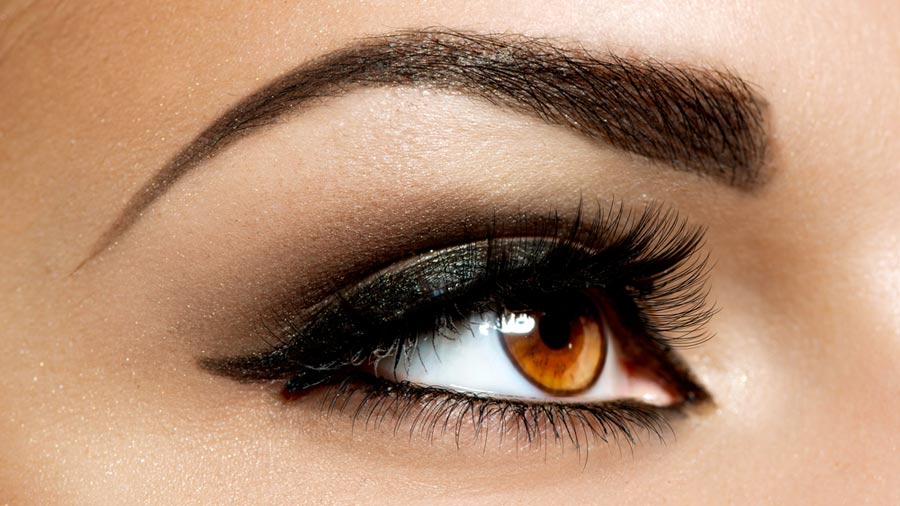 Eyebrow make-up can be easy! Provided that you know a few make-up tricks…